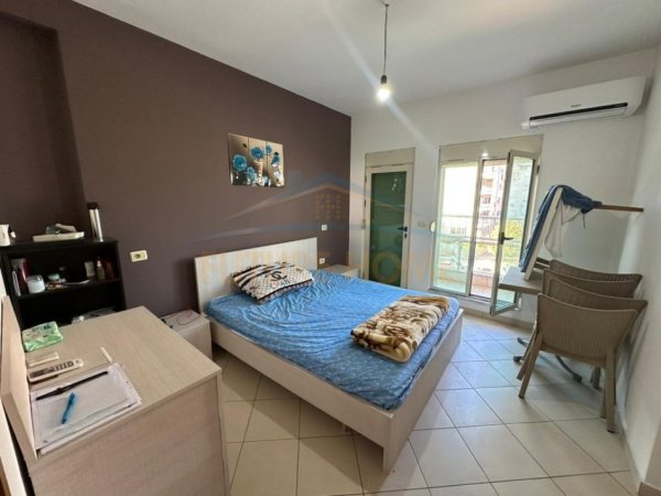 Tirane, shitet apartament 1+1 Kati 3, 69 m² 1.200.000 € (Rruga Reshit Petrela, Tirane)