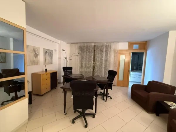 Tirane, jepet me qera zyre Kati 9, 127 m² 1.100 € (Qender)
