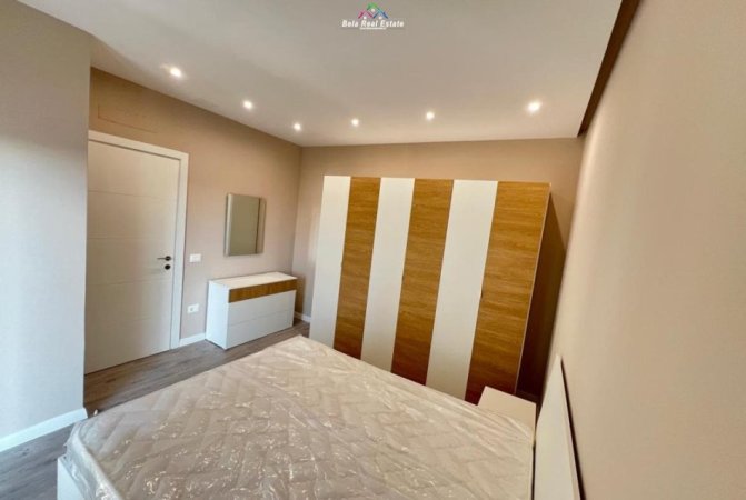 Tirane, jepet me qera apartament 1+1+Ballkon Kati 6, 60 m² 650 € (prane Pasticeri Valencia)