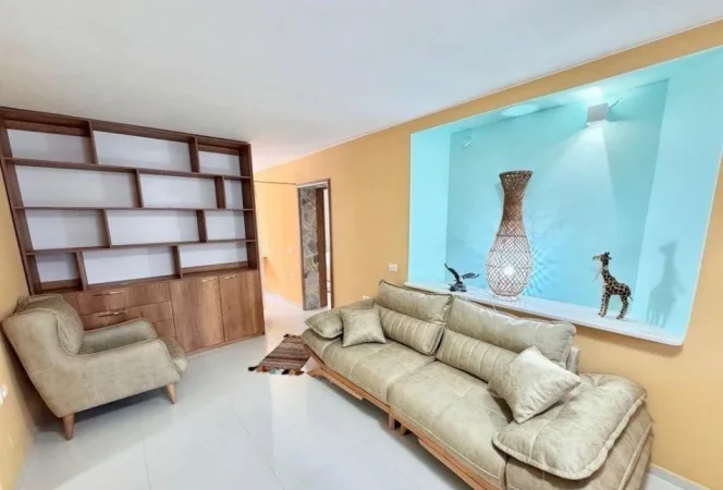 Tirane, jepet me qera apartament 2+1 Kati 2, 71 m² 750 € (Rruga Perlat Rexhepi)