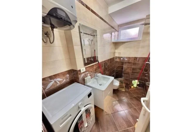 Tirane, jepet me qera apartament 2+1 Kati 2, 71 m² 750 € (Rruga Perlat Rexhepi)