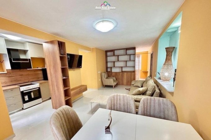 Tirane, jepet me qera apartament 2+1+Ballkon Kati 2, 71 m² 750 € (prane Juridikut)