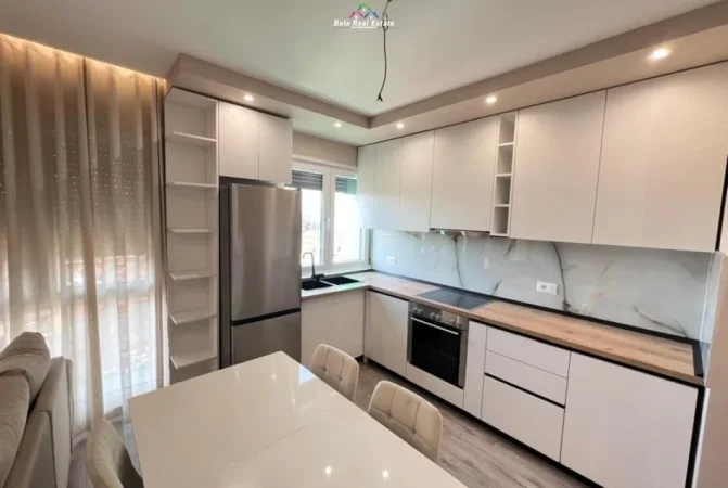 Tirane, jepet me qera apartament 1+1 Kati 6, 60 m² 650 € (Rruga Jordan Misja)