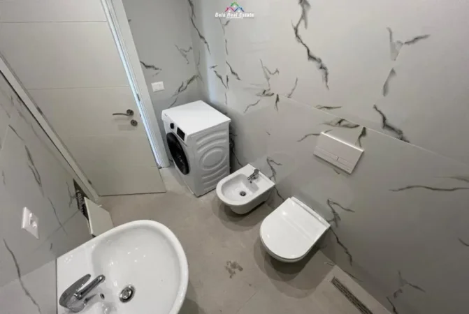 Tirane, jepet me qera apartament 1+1 Kati 6, 60 m² 650 € (Rruga Jordan Misja)
