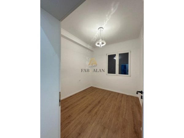 Tirane, shitet apartament 2+1 Kati 4, 73 m² 168.000 € (rruga e Durresit)
