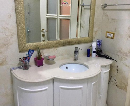 Tirane, shes apartament 2+1 Kati 4, 125 m² 400.000 € (Liqeni i Thate)