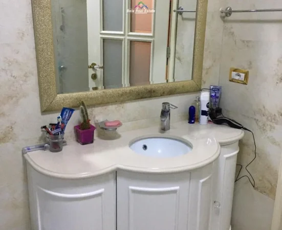 Tirane, shes apartament 2+1 Kati 4, 125 m² 400.000 € (Liqeni i Thate)