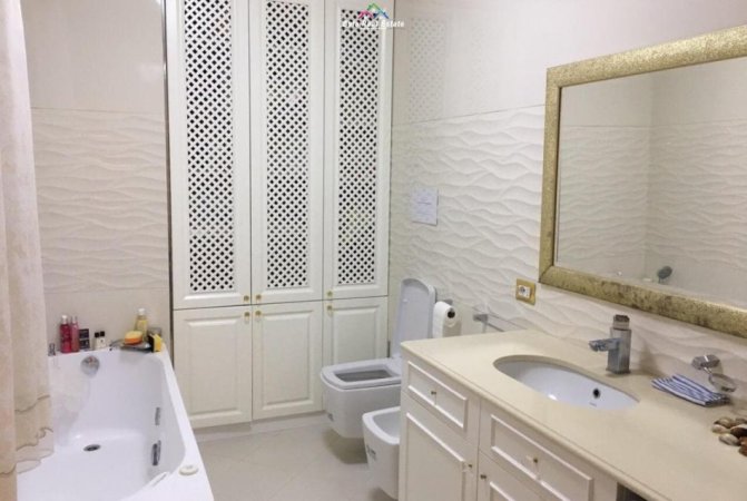 Tirane, shes apartament 2+1 Kati 4, 125 m² 400.000 € (Liqeni i Thate)