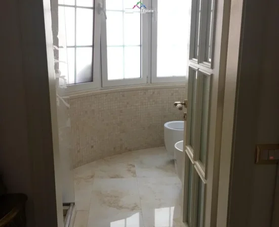 Tirane, shes apartament 2+1 Kati 4, 125 m² 400.000 € (Liqeni i Thate)