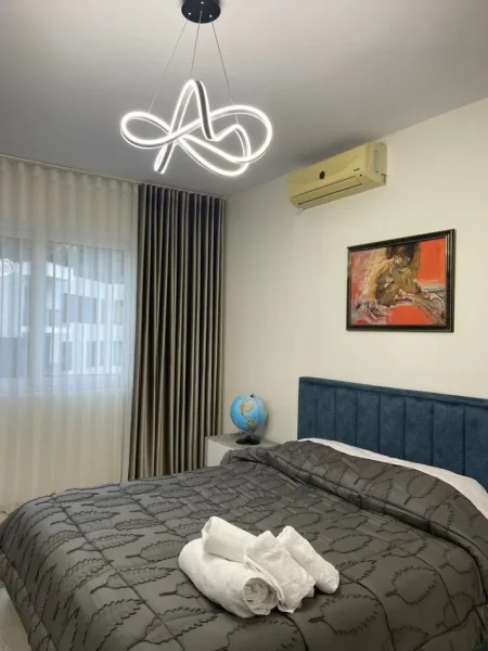 Tirane, jepet me qera apartament 1+1 Kati 8, 70 m² 1.000 € (Rruga e Kosovareve)