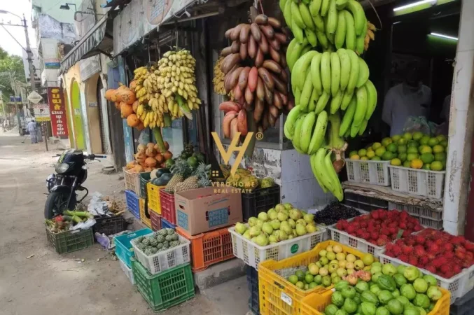 Tirane, shitet dyqan Kati -1, 50 m² 200.000 € (BULEVARDI GJERGJ FISHTA)