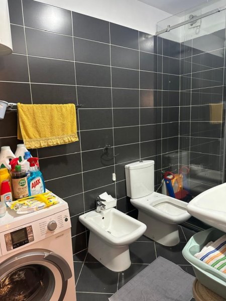 Tirane, shitet duplex 2+1 Kati 4,5, 134 m² 175.000 € (Astir)