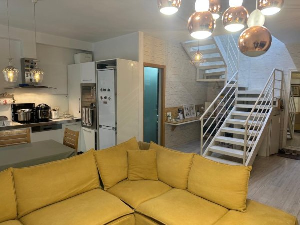 Tirane, shitet duplex 2+1 Kati 4,5, 134 m² 175.000 € (Astir)