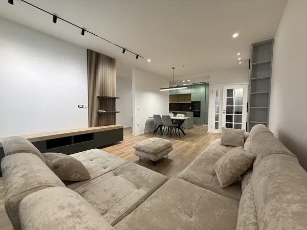 Tirane, shes apartament 2+1+Aneks+Ballkon Kati 3, 124 m² 265.000 € 