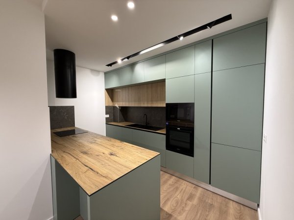 Tirane, shes apartament 2+1+Aneks+Ballkon Kati 3, 124 m² 265.000 € 