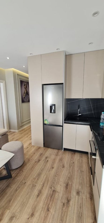 Tirane, jepet me qera apartament 1+1 Kati 5, 65 m² 550 € 