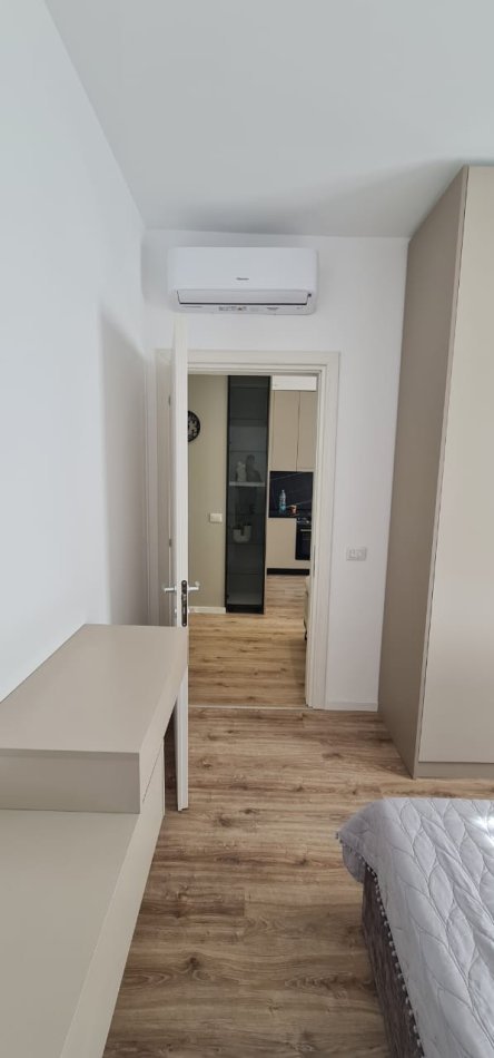 Tirane, jepet me qera apartament 1+1 Kati 5, 65 m² 550 € 