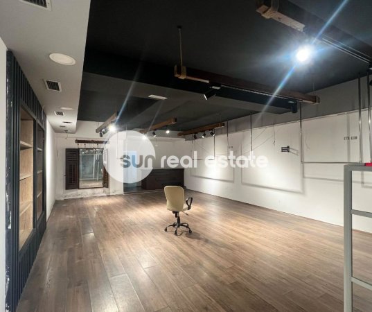 Shkoder, shitet ambjent biznesi Kati -1, 100 m² 130.000 € (QENDER)