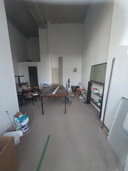 Tirane, shitet ambjent biznesi Kati 0, 35 m² 185.000 € (Bulevardi i Ri)