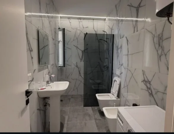 Tirane, shitet apartament 2+1 Kati 3, 124 m² 265.000 € 