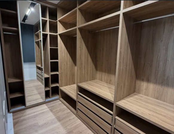 Tirane, shitet apartament 2+1 Kati 3, 124 m² 265.000 € 