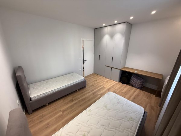 Tirane, shitet apartament 2+1 Kati 3, 124 m² 265.000 € (Ish Fusha e Aviacionit)