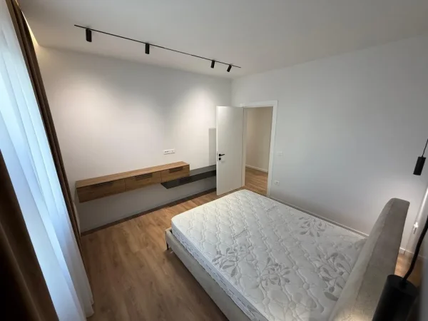 Tirane, shitet apartament 2+1 Kati 3, 124 m² 265.000 € (Ish Fusha e Aviacionit)