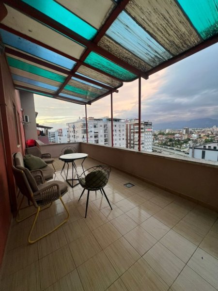 Tirane, jepet me qera apartament 1+1 Kati 8, 70 m² 500 € 