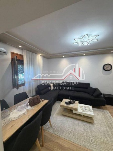 Vlore, shitet apartament 1+1+Ballkon Kati 1, 54 m² 