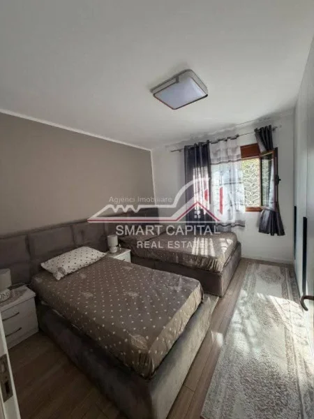 Vlore, shitet apartament 1+1+Ballkon Kati 1, 54 m² 