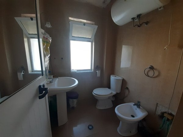 Tirane, shitet ambjent biznesi Kati 2, 87 m² 250.000 €