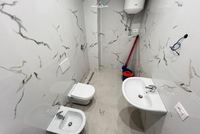 Tirane, jepet me qera apartament 1+1+Ballkon Kati 6, 60 m² 650 € (Jordan Misja)