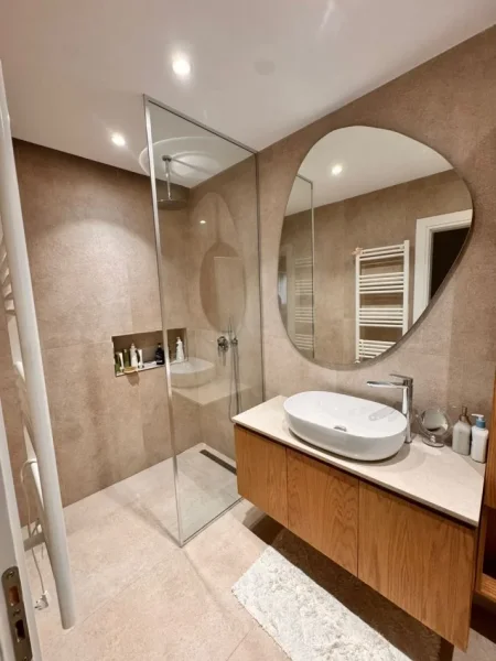 Tirane, shitet apartament 3+1 , 163 m² 355.000 € (Kopshti Botanik)