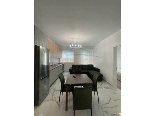 Tirane, jepet me qera apartament 2+1 , 71 m² 700 € (Green Tarrace, Liqeni i Thate)