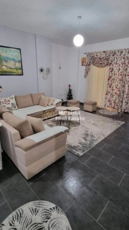 Tirane, jepet me qera apartament 1+1 Kati 2, 80 m² 350 € (Rruga Ramazan Gaxherri)