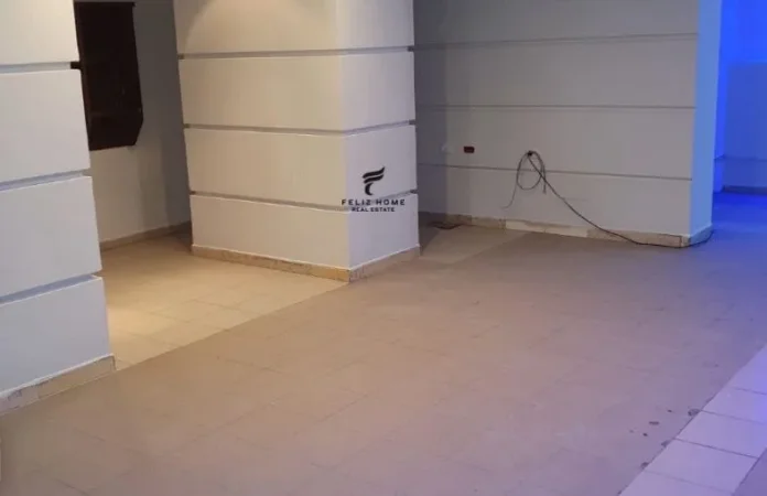 Tirane, jepet me qera ambjent biznesi Kati -1, 171 m² 750 € (VASIL SHANTO)