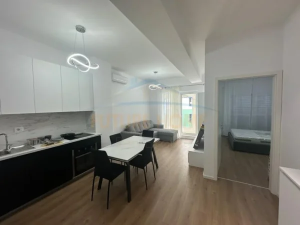 Tirane, jepet me qera apartament 1+1+Ballkon Kati 3, 59 m² 450 € (Ali Demi, Tiranë)