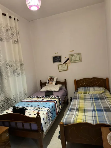 Tirane, jepet me qera apartament 2+1 Kati 2,