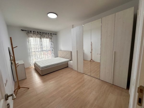 Tirane, jepet me qera apartament 2+1 , 110 m² 750 € 