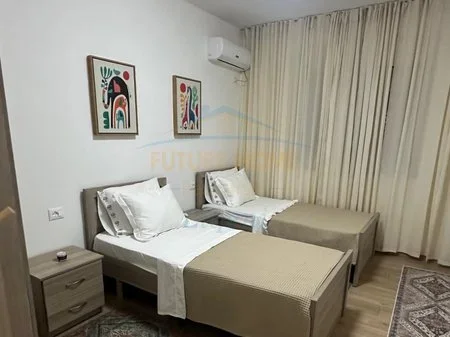 Tirane, shitet apartament 2+1 Kati 2, 88 m²