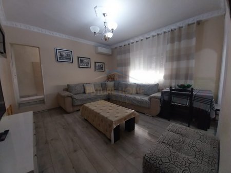 Tirane, jepet me qera apartament 1+1 Kati 5, 67 m² 550 € 