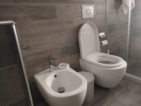 Tirane, jepet me qera apartament 1+1 Kati 5, 67 m² 550 € 