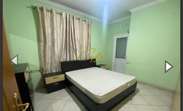 Tirane, jepet me qera apartament 3+1 Kati 2, 152 m² 620 € (SELITE)