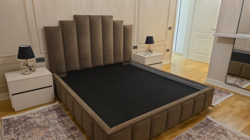 Tirane, jepet me qera apartament 2+1 , 85 m² 2.000 € (Joy Residence)