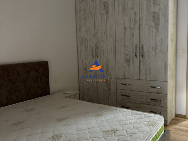 Tirane, jepet me qera apartament 1+1+Ballkon Kati 4, 60 m² 520 € (QYTET STUDENTI)