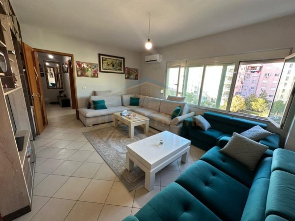 Tirane, shitet apartament 1+1 Kati 3, 69 m² 120.000 € (STACIONI TRENIT,BULEVARDI I RI)