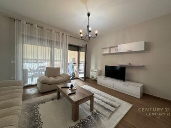 Tirane, jepet me qera apartament 1+1 Kati 7, 71 m² 800 € (Kompleksi Deliorgji)