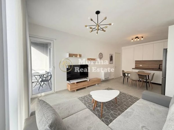 Tirane, jepet me qera apartament 2+1 Kati 1, 83 m² 550 € (Univers City)