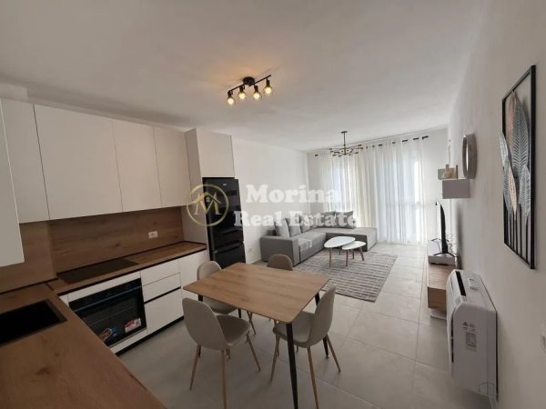 Tirane, jepet me qera apartament 2+1 Kati 1, 83 m² 550 € (Univers City)