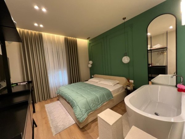 Tirane, shitet garsonier 1+1 Kati 1, 29 m² 65.000 € (tek Kompleksi Mangalem)